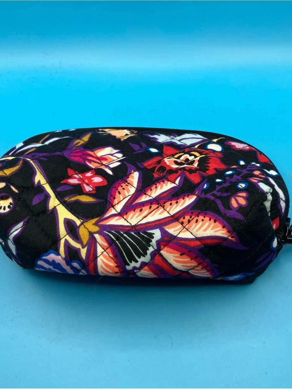 Quilted Floral Pattern Women’s Cosmetic Pouch - Vera Bradley Style Black
